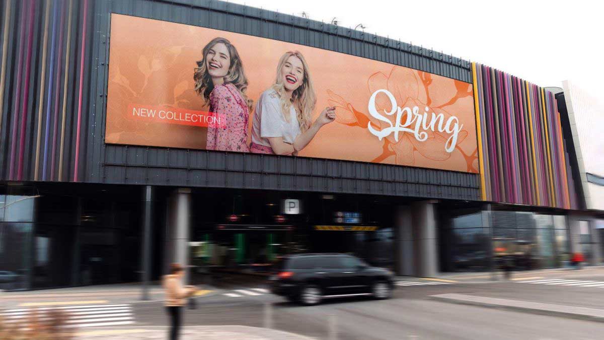 Outdoor LED Retail Billboard