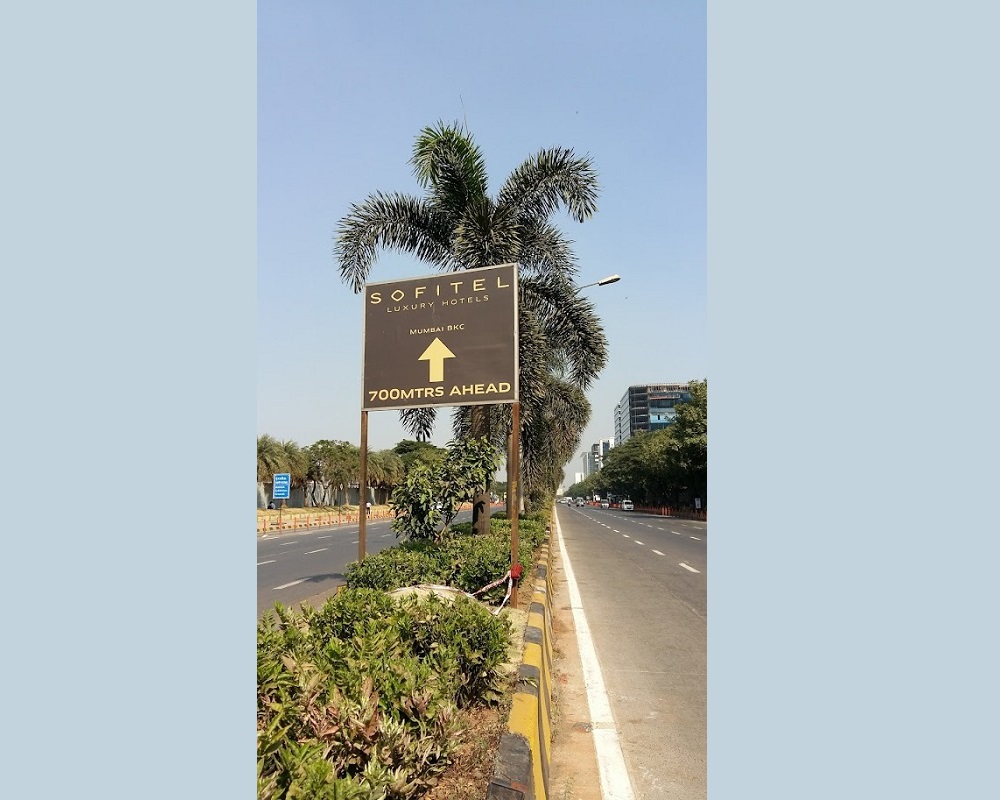 Totem Sign with changeable message board